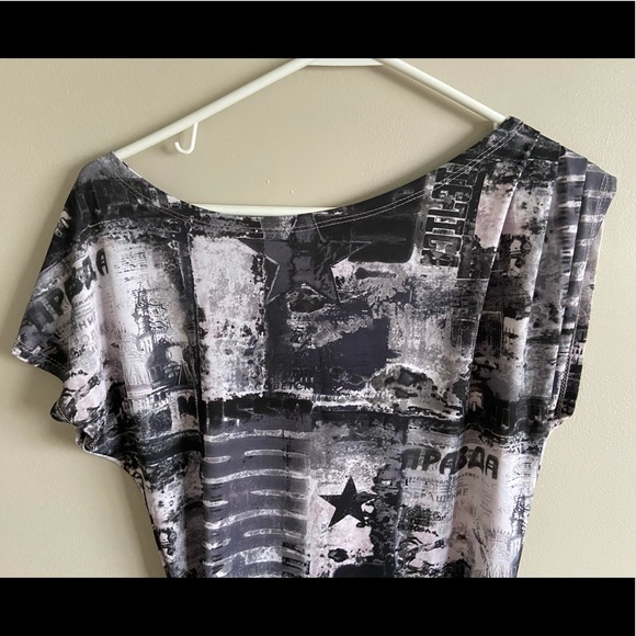 Ruched Cityscape Black and White Dress - Picture 3 of 5